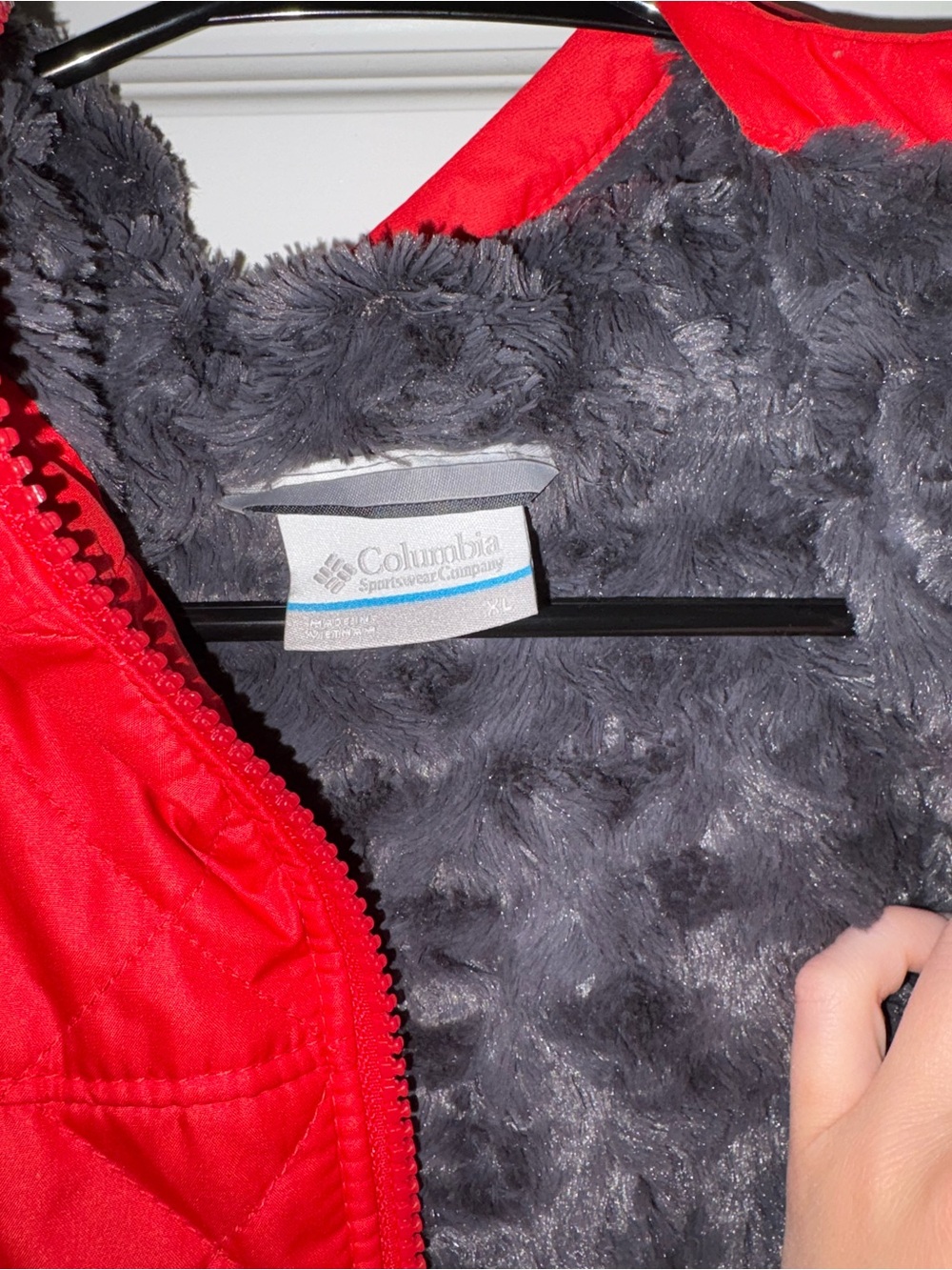 Columbia Red Quilted Hooded Jacket - Picture 4 of 5